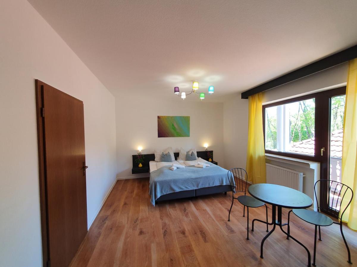 Garni Hotel Biebertal Am Milseburgradweg 호프비에버 외부 사진